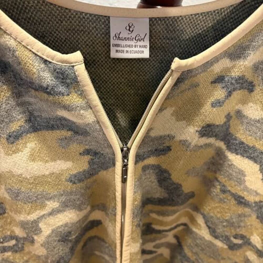 Shannie Girl Camo Zip-Up Poncho Cape Knit Cardigan One Size